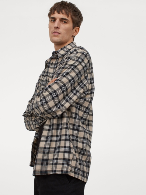 

H&M Men Beige Relaxed Fit Shirt