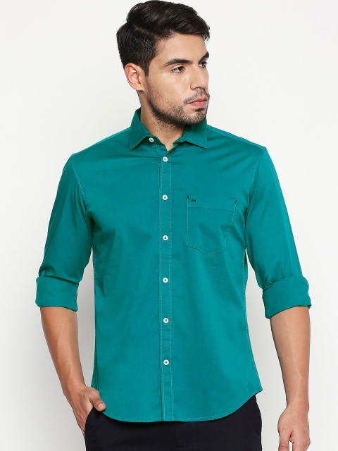 

Basics Men Green Slim Fit Solid Casual Shirt