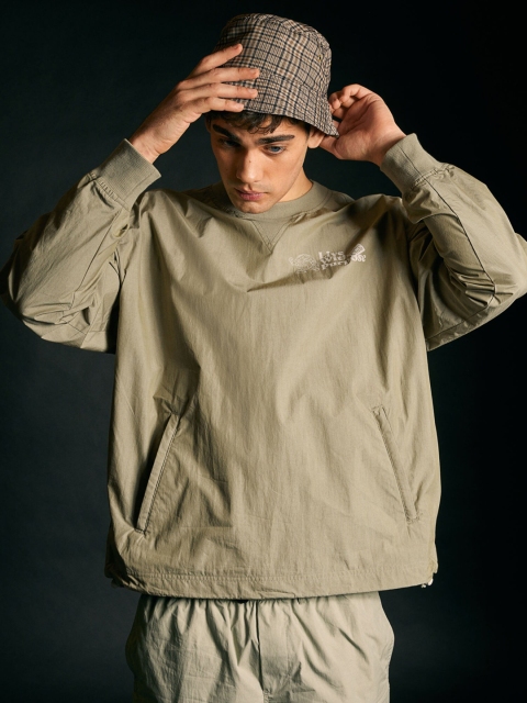 

H&M Men Olive Green Printed Woven Sustainable Sweatshirt