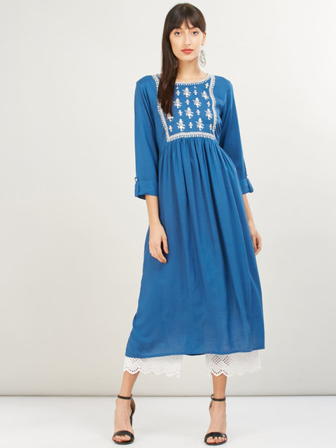 

max Women Blue & White Floral Yoke Design Thread Work Floral Anarkali Kurta