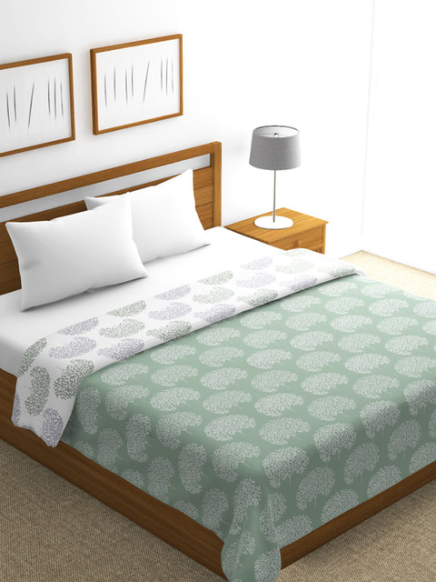 

BIANCA Green & White Ethnic Motifs AC Room 300 GSM Double Bed Dohar