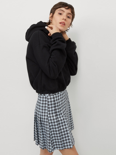 

H&M Women White & Navy Blue Pleated Skirt