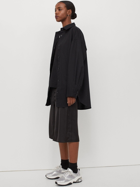 

H&M Women Black Solid Slit-Front Skirt