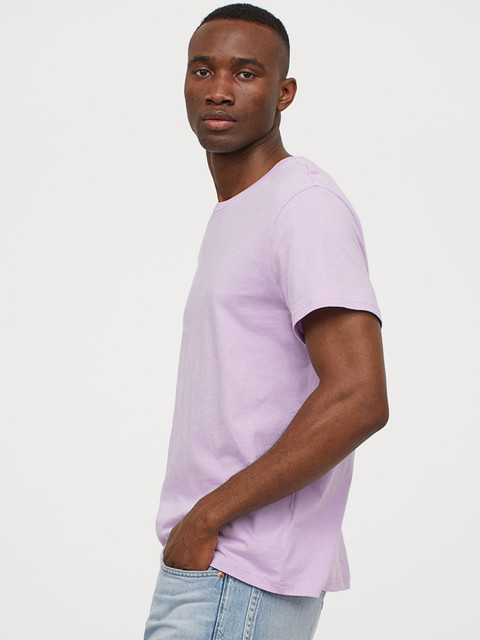 

H&M Men Lavender Solid Cotton T-shirt, Purple