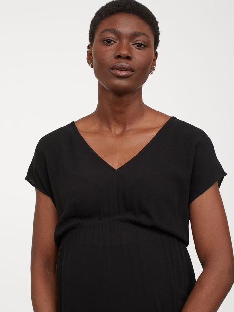 

H&M Women MAMA Black V-Neck Top