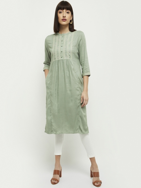 

max Women Green Geometric Yoke Design Thread Work Kurta