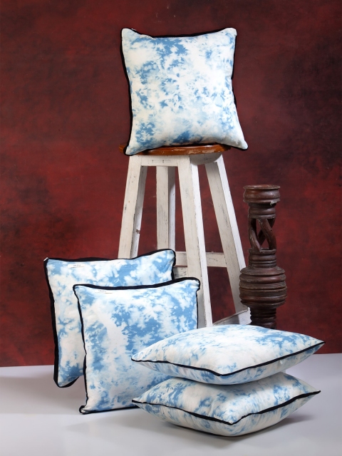 

I AM FOR YOU Off-White & Blue Set of 5 Abstract Square Cushion Covers