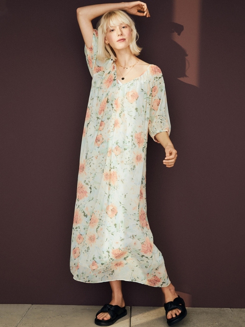 

H&M Women White & Peach Long V-Neck Dress