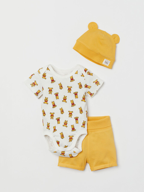 

H&M Infant Kids White & Yellow Winnie The Pooh Printed Bodysuit with Shorts and Beanie