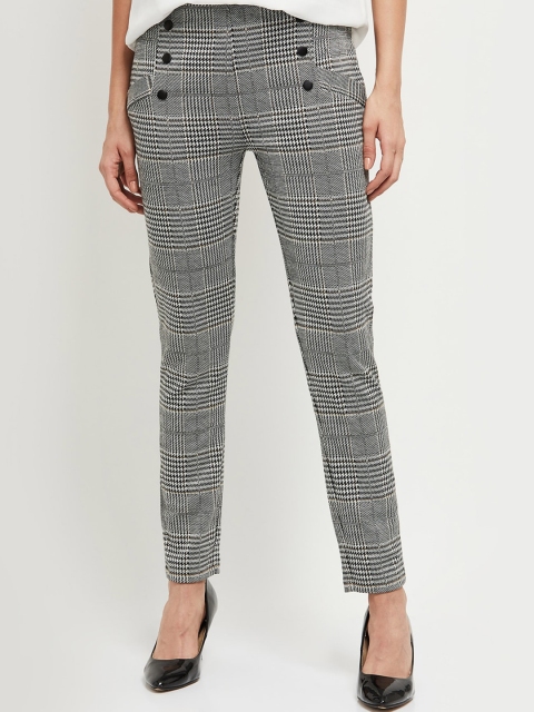 

max Women White Regular Fit Checked Regular Trousers