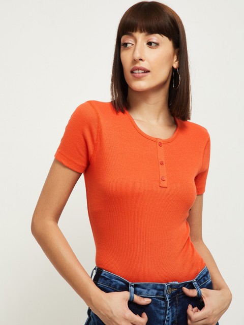 

max Women Orange Solid Henley Neck T-shirt
