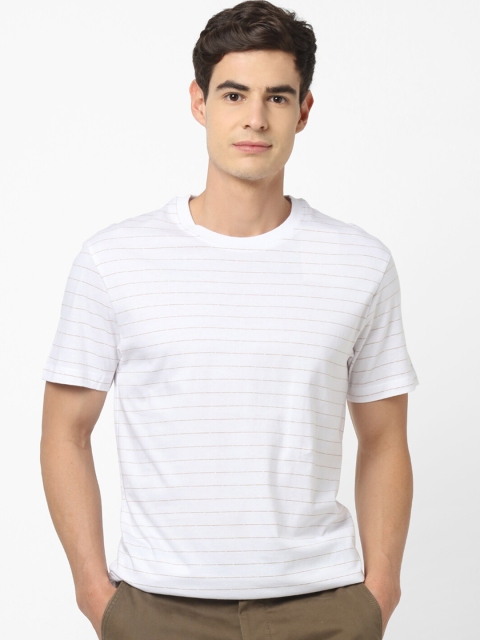 

Celio Men White Pink Striped Round Neck Pure Cotton T-shirt