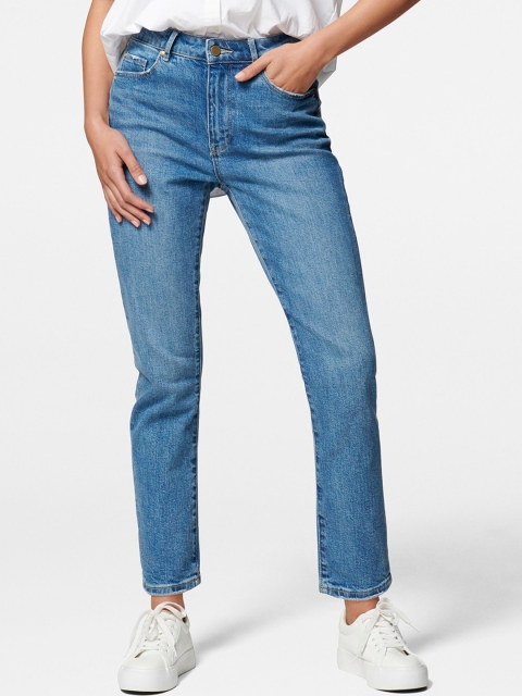 

Forever New Women Blue Straight Fit Mid-Rise Clean Look Jeans