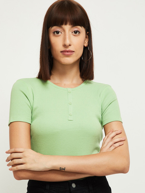 

max Women Green Solid Henley Neck T-shirt