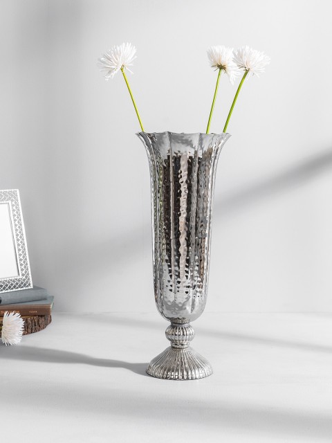 

Pure Home and Living Silver-Toned Decorative Ribbed Vases