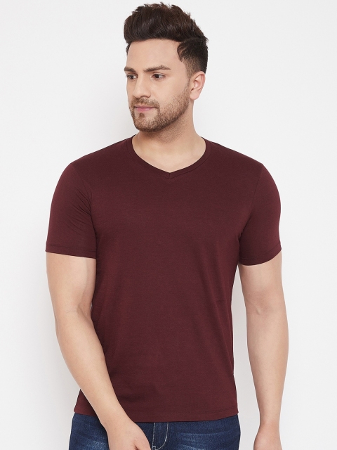 

Plagg Men Maroon Solid V-Neck T-shirt