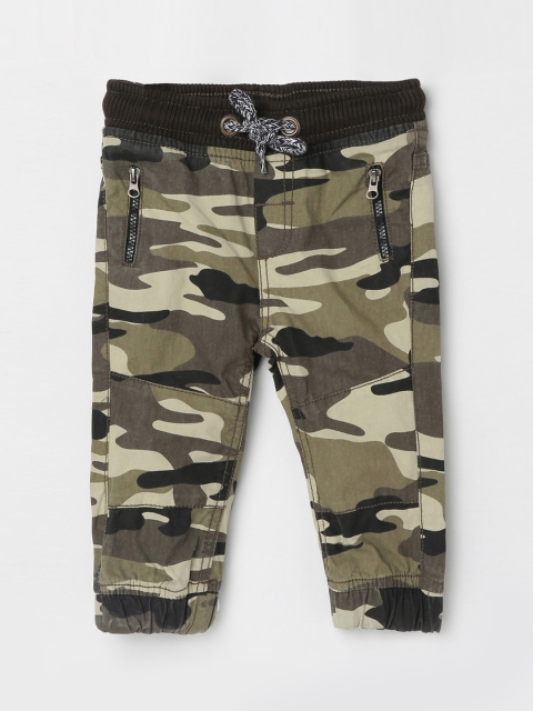 

max Boys Assorted Regular Fit Printed Joggers