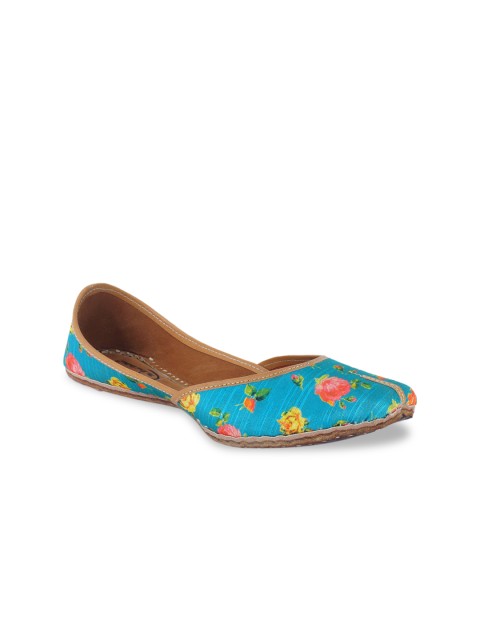 

The Desi Dulhan Women Blue Printed Fabric Mojaris