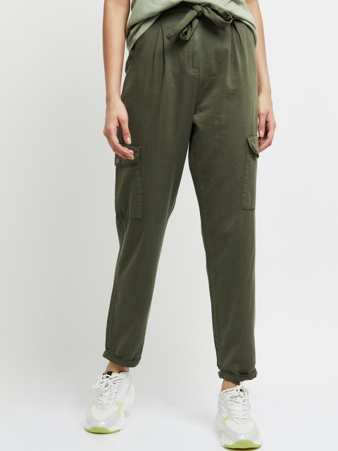 

max Women Green Regular Fit Solid Cargos