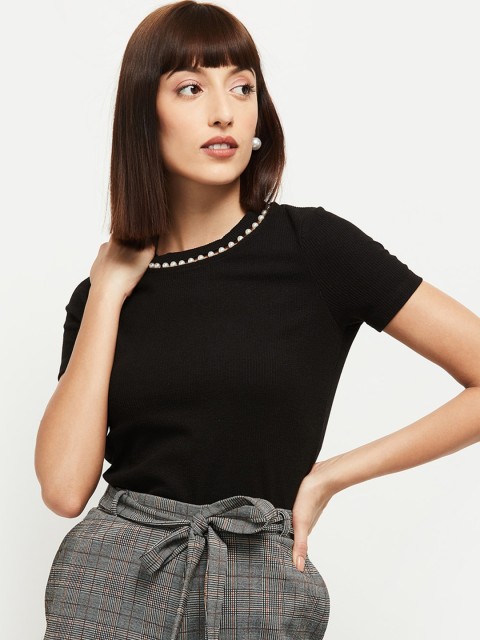

max Black Jewel Neck Regular Top
