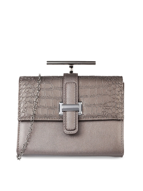 

Mochi Taupe Textured Clutch
