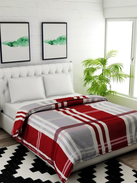 

Salona Bichona Red & Grey Checked Mild Winter 120 GSM Double Bed Comforter
