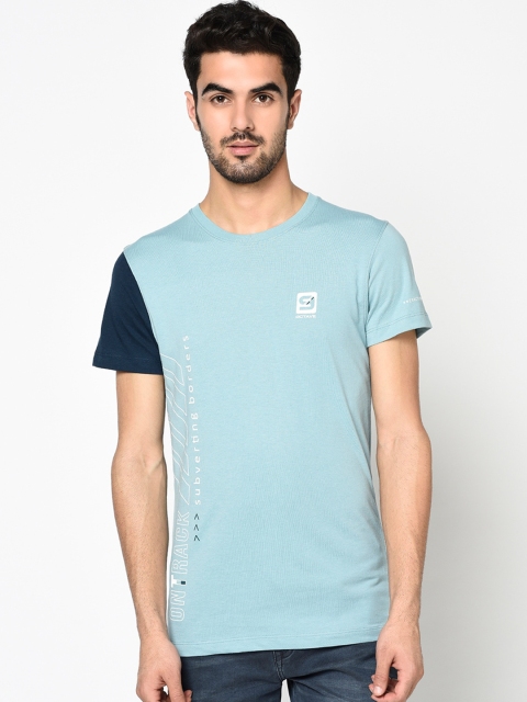 

Octave Men Blue Solid V-Neck T-shirt