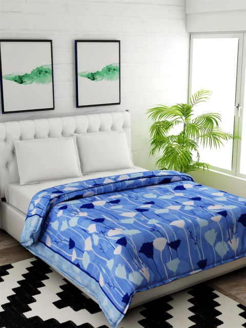 

Salona Bichona Blue & White Abstract Mild Winter 120 GSM Double Bed Comforter