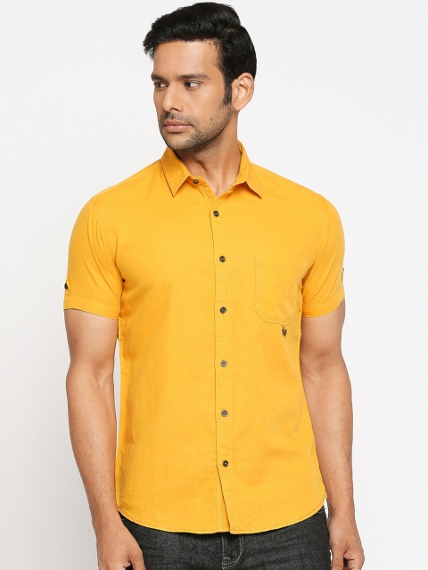 

Mufti Men Yellow Slim Fit Solid Casual Shirt