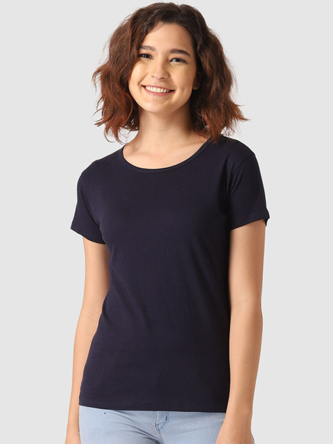 

Vemante Navy Blue Pure Cotton Solid Regular Top