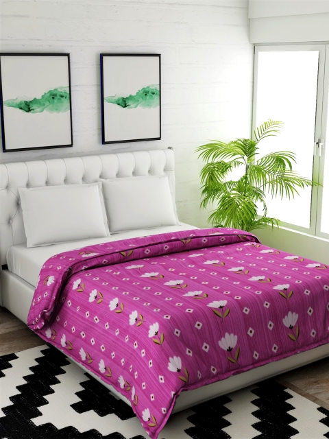 

Salona Bichona Magenta & White Floral Mild Winter 120 GSM Double Bed Comforter