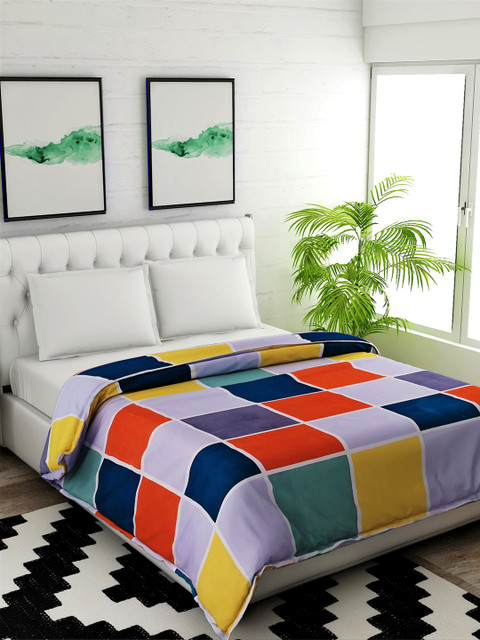 

Salona Bichona Multicoloured Geometric Mild Winter 120 GSM Double Bed Comforter, Multi