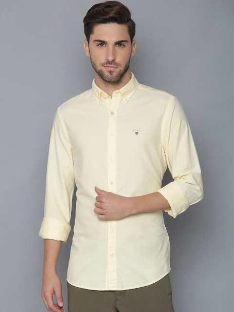 

GANT Men Yellow Slim Fit Solid Casual Shirt