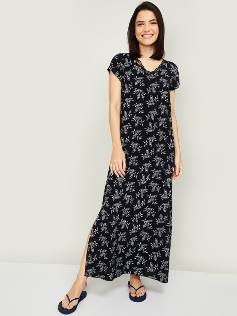 

Ginger by Lifestyle Black & White Printed Nightdress