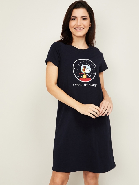 

Ginger by Lifestyle Navy Blue & Red Snoopy Printed Nightdress