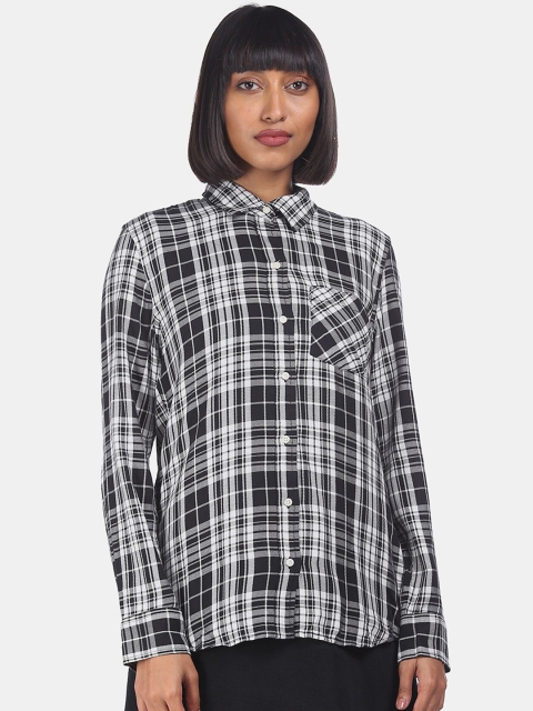 

GAP Women Black & White Regular Fit Checked Casual Shirt