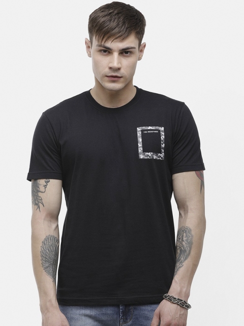 

Voi Jeans Men Black Solid Round Neck Cotton T-shirt