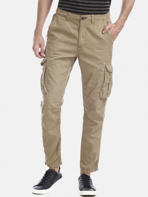 

Cherokee Men Beige Regular Fit Solid Cotton Cargos