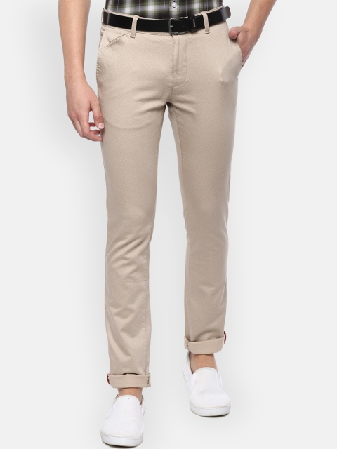 

V Dot Men Beige Slim Fit Printed Regular Trousers