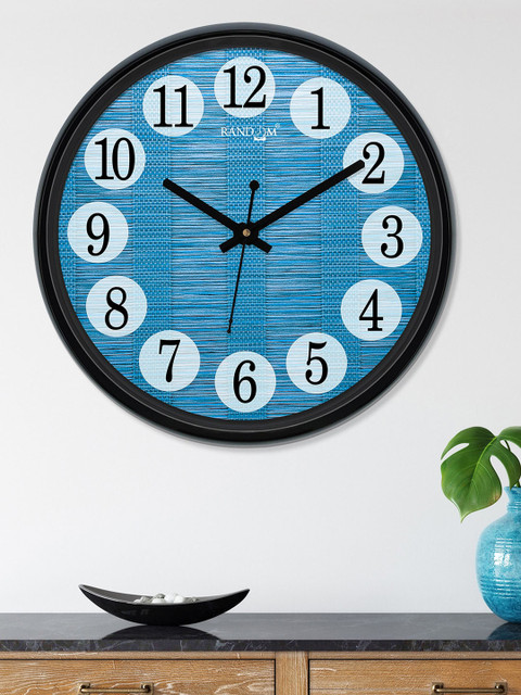 

RANDOM Blue Round Printed 30 cm Analogue Wall Clock
