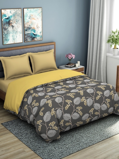 

SPACES Grey Melange & Off-White Floral AC Room 150 GSM Double Bed Quilt