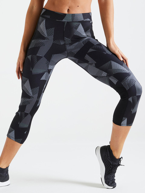

Domyos by Decathlon Women Black & Grey Pattern Three-Fourth Fitness Leggings