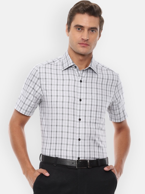 

Louis Philippe Men White & Black Regular Fit Checked Cotton Formal Shirt