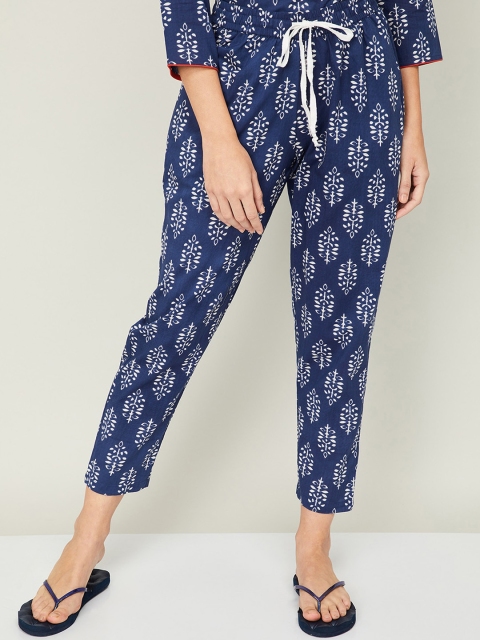 

Ginger by Lifestyle Women Blue Printed Cropped Lounge Pants