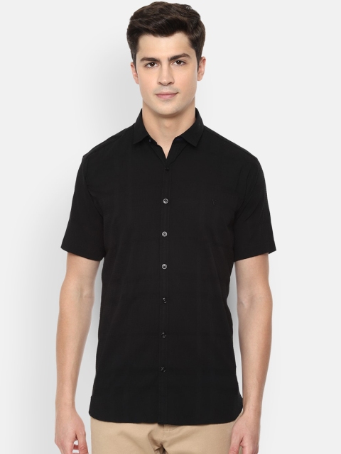 

V Dot Men Black & Grey Regular Fit Checked Casual Shirt