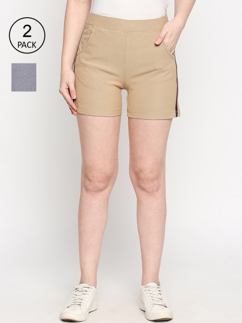 

inocenCia Women Pack of 2 Cream-Coloured Solid Regular Fit Hot Pants