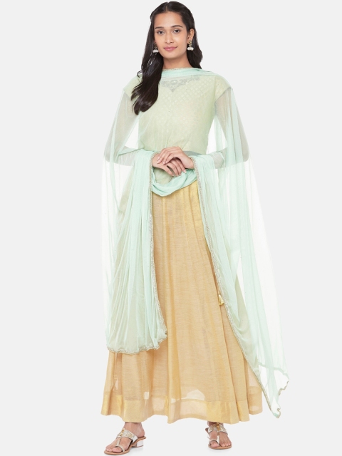 

Ethnicity Green & Silver-Toned Solid Dupatta