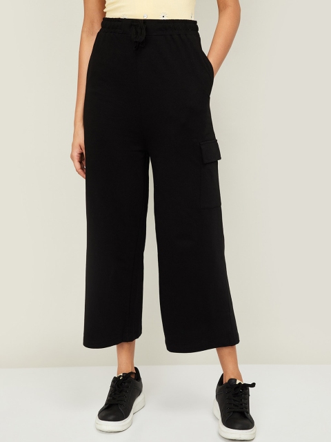 

Ginger by Lifestyle Women Black Solid Culottes