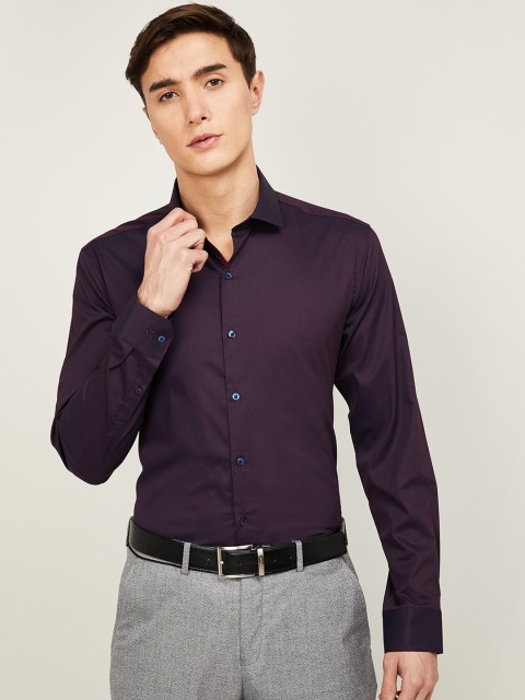 

CODE by Lifestyle Men Burgundy Slim Fit Solid Casual Shirt