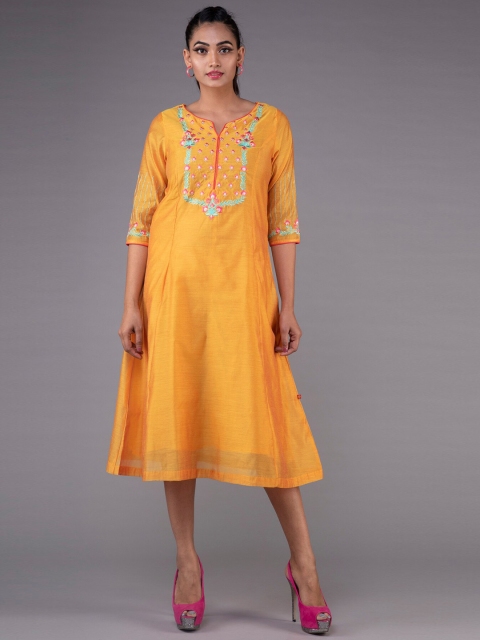 

KLM Fashion Mall Women Yellow Yoke Design Kurta